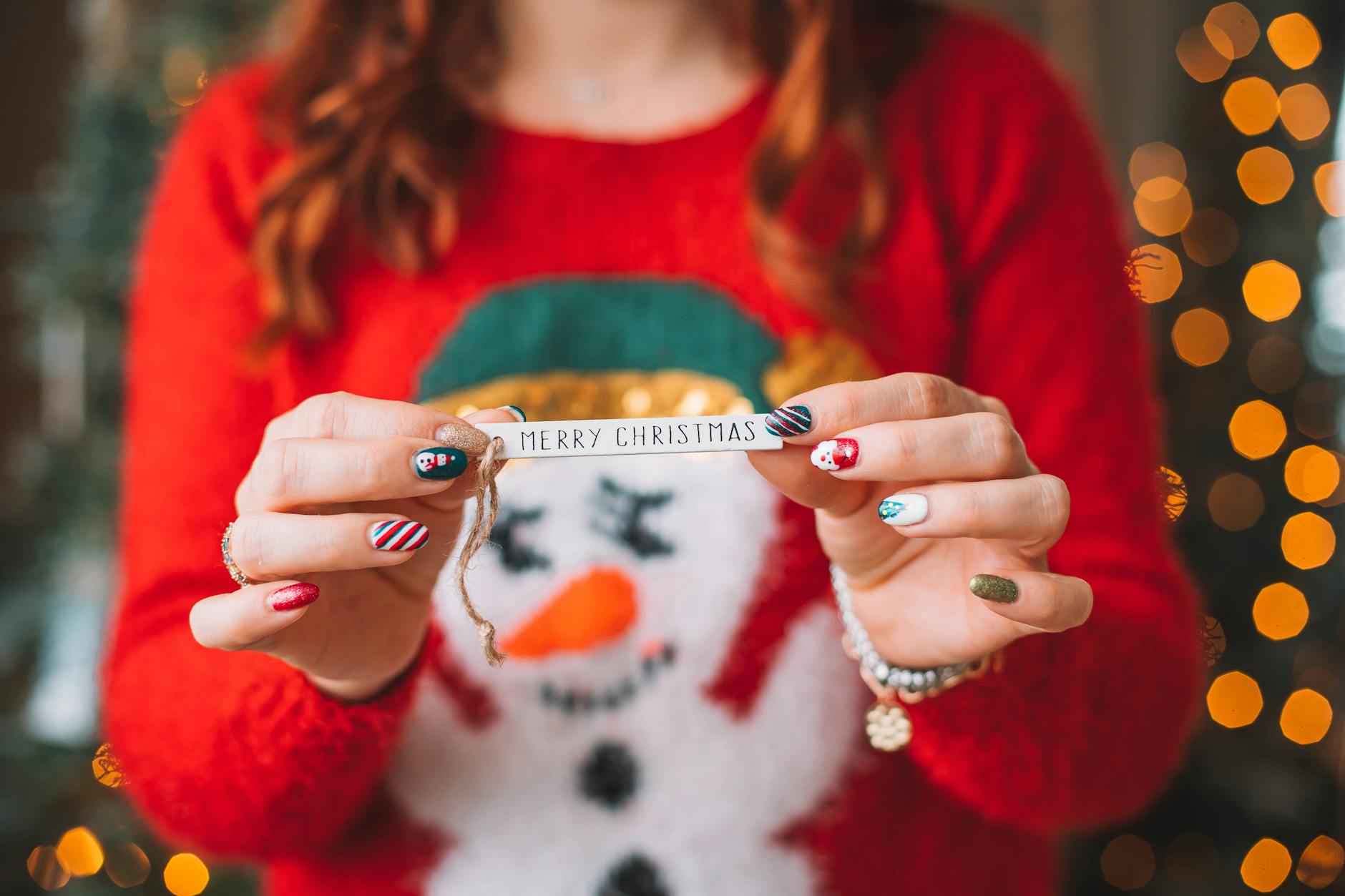 The Best Christmas Nails to Wear Right Now